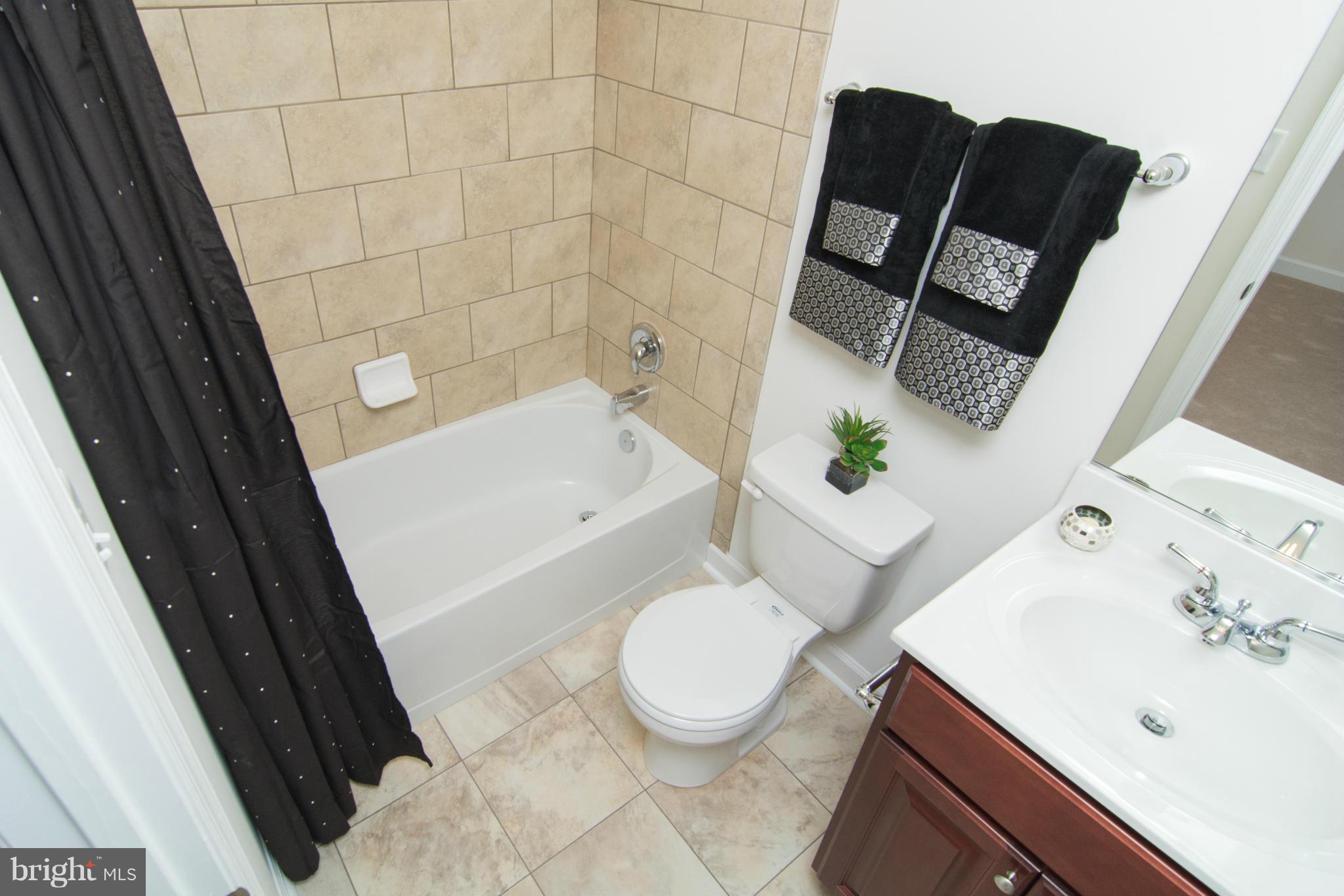 ARUNDEL GARDENS - Residential