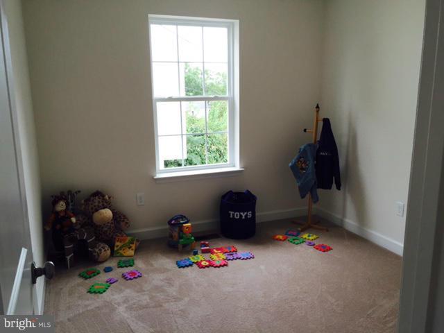 ARUNDEL GARDENS - Residential