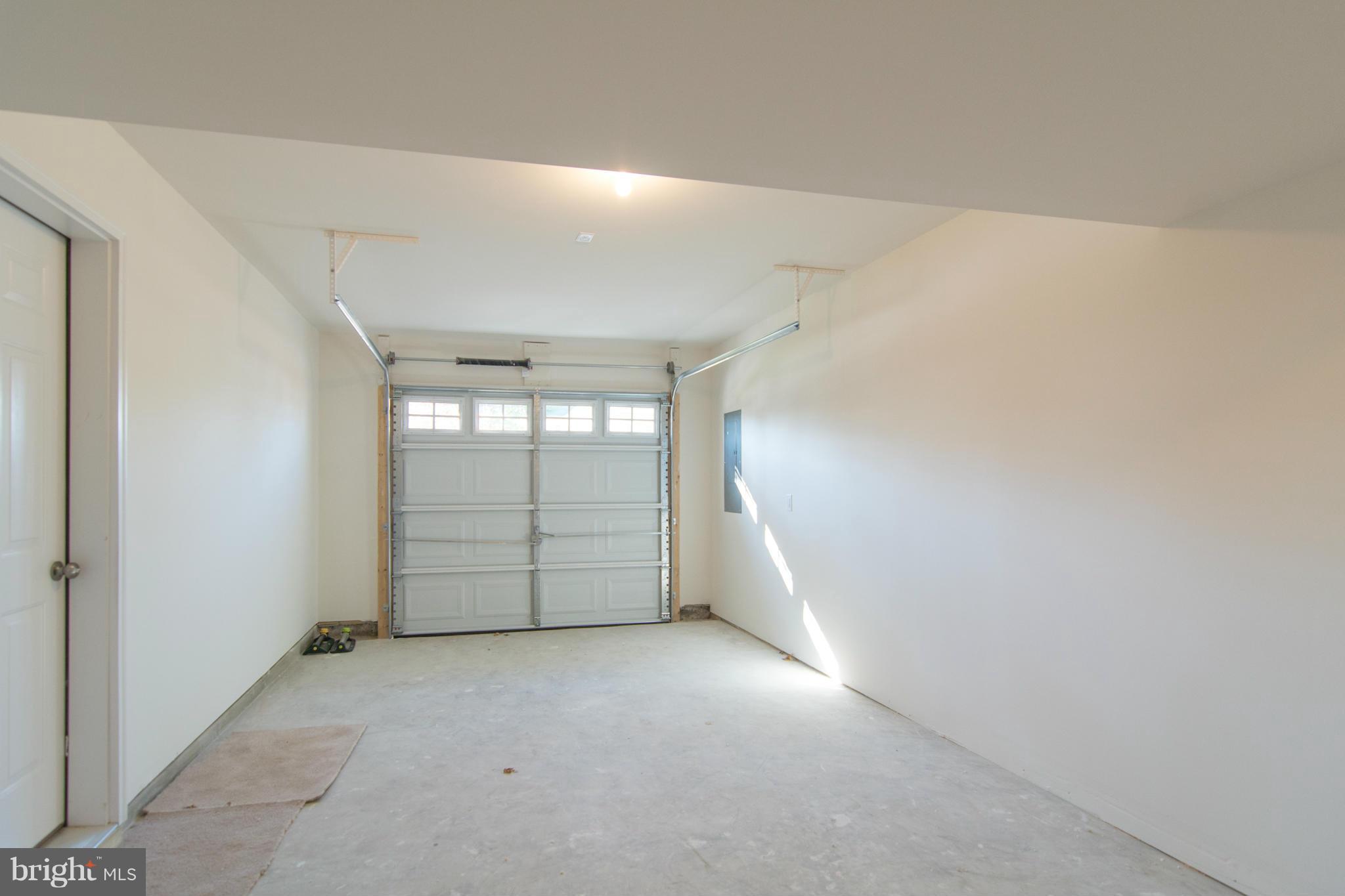 ARUNDEL GARDENS - Residential