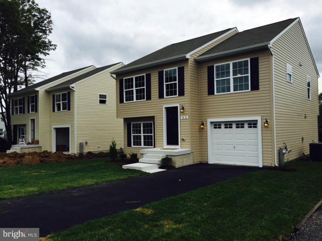 ARUNDEL GARDENS - Residential