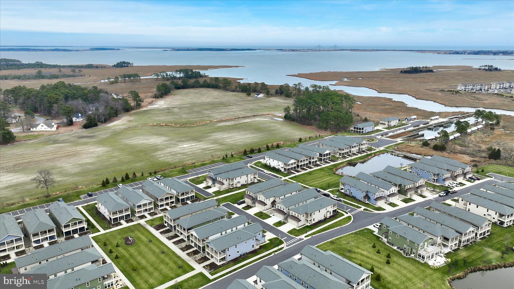 BAY FOREST CLUB - Residential