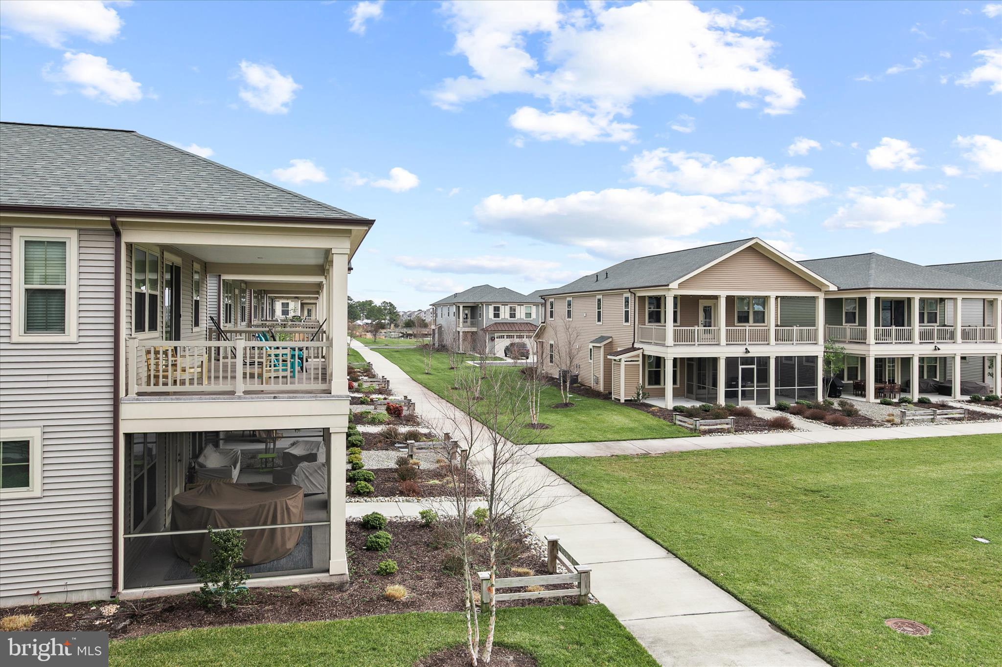 BAY FOREST CLUB - Residential