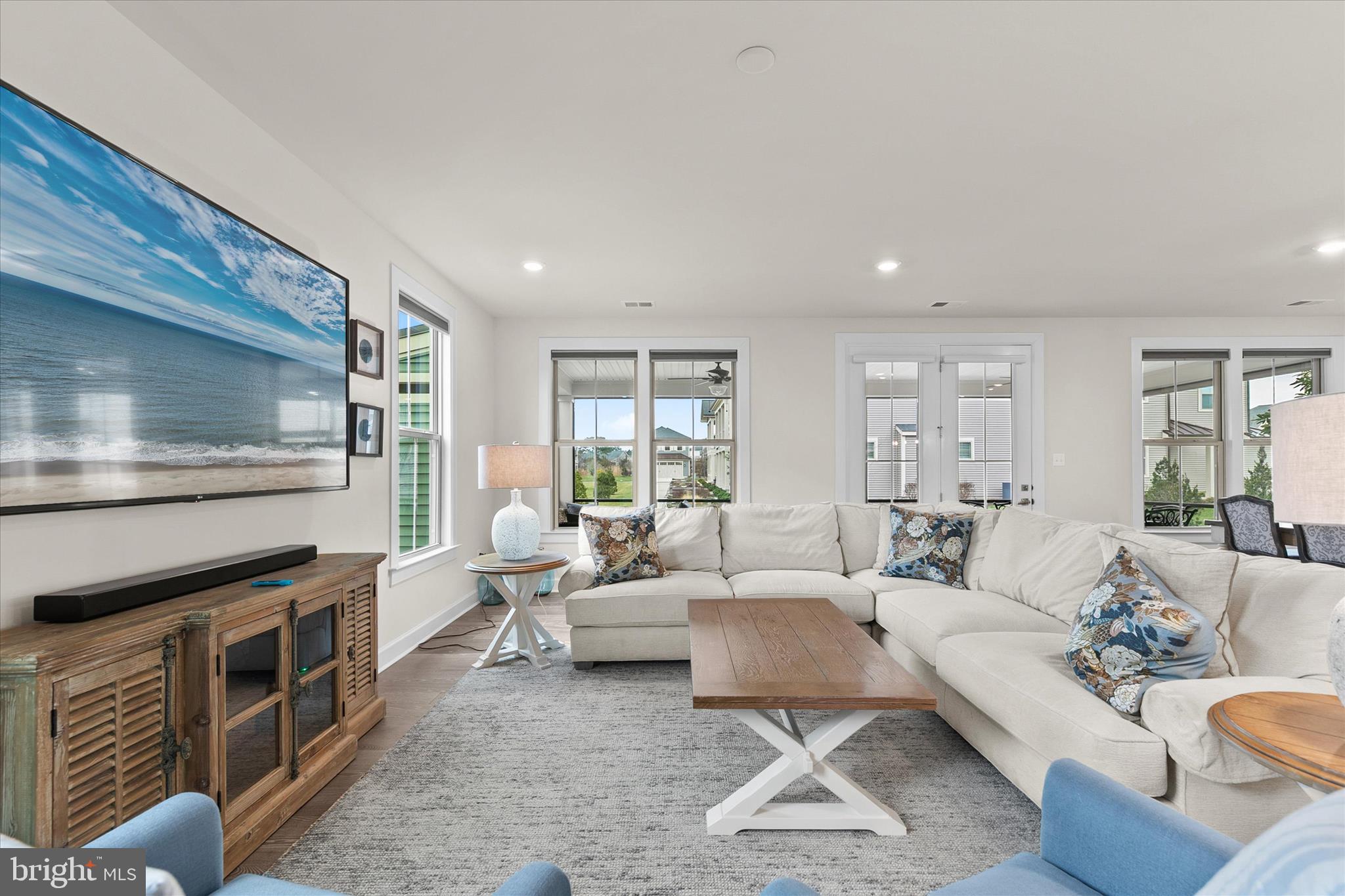 BAY FOREST CLUB - Residential