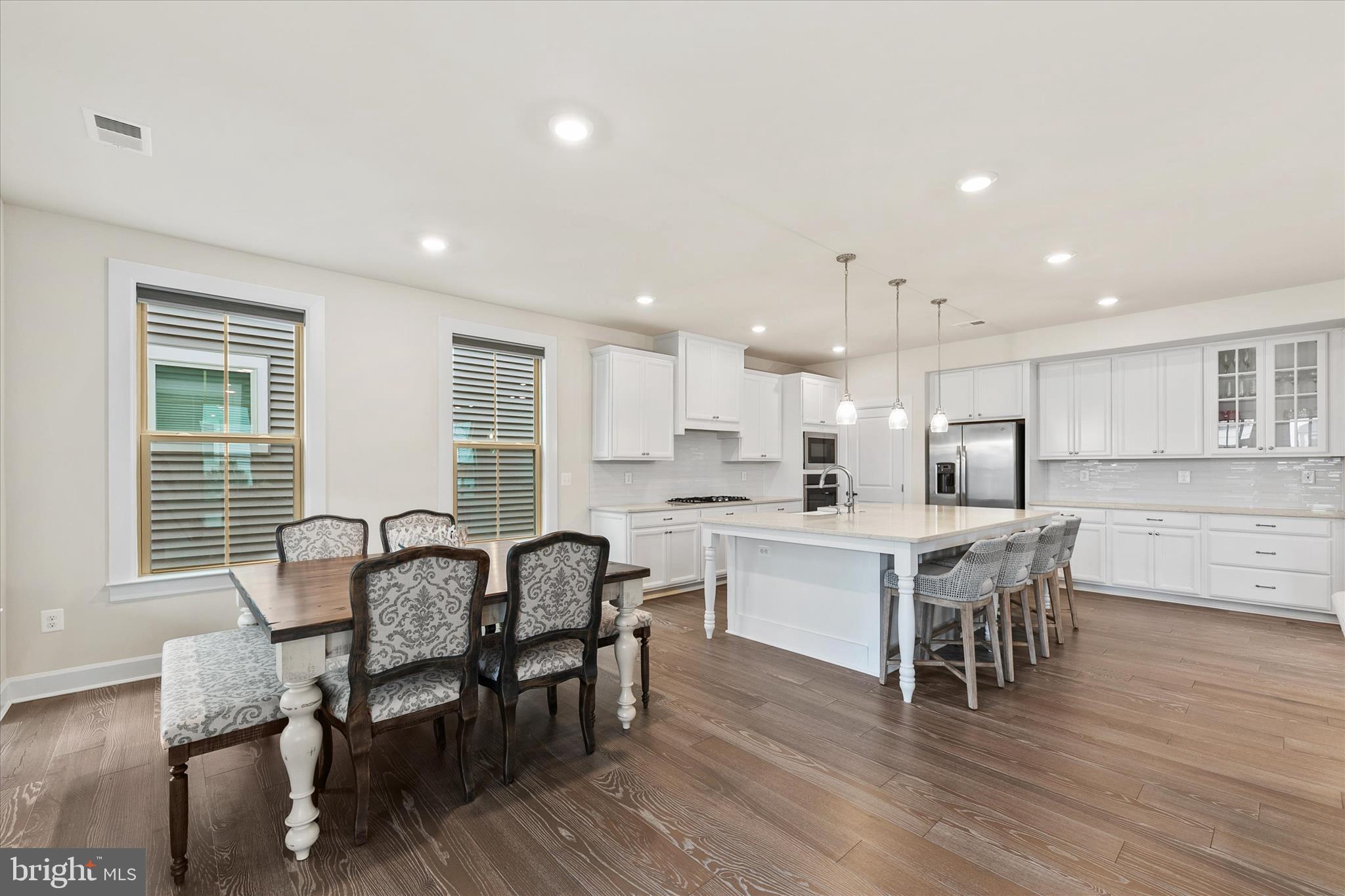 BAY FOREST CLUB - Residential