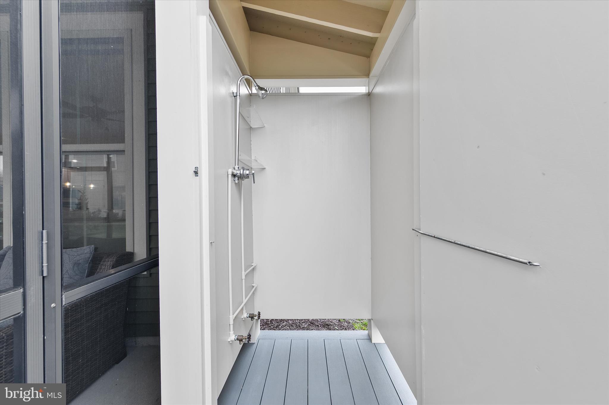 BAY FOREST CLUB - Residential