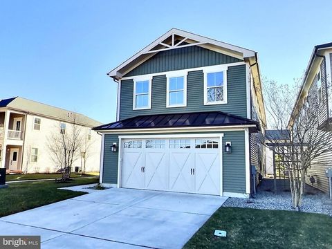 Photo of 20726 Whippoorwill Drive, OCEAN VIEW, DE 19970 (MLS # DESU2102778)