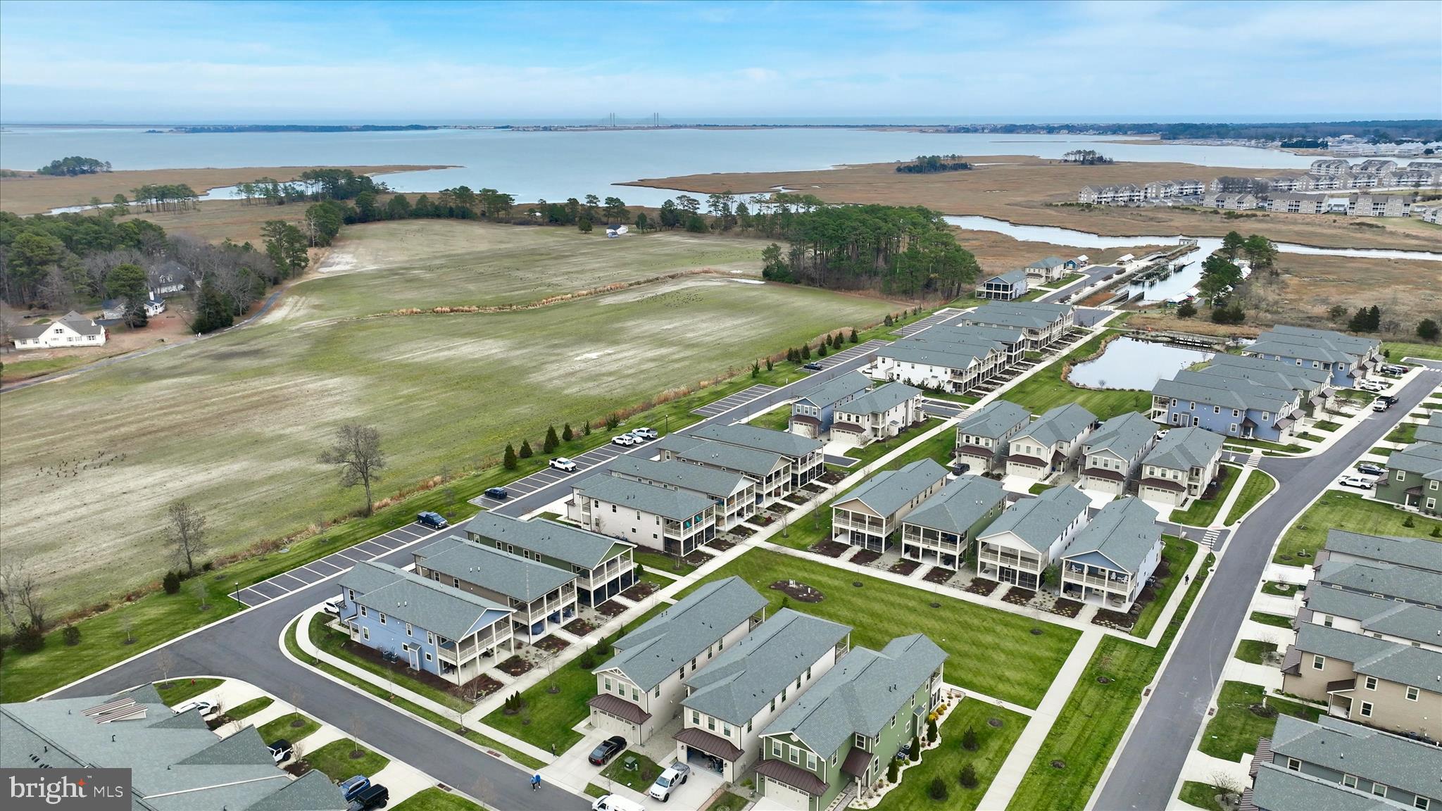 BAY FOREST CLUB - Residential