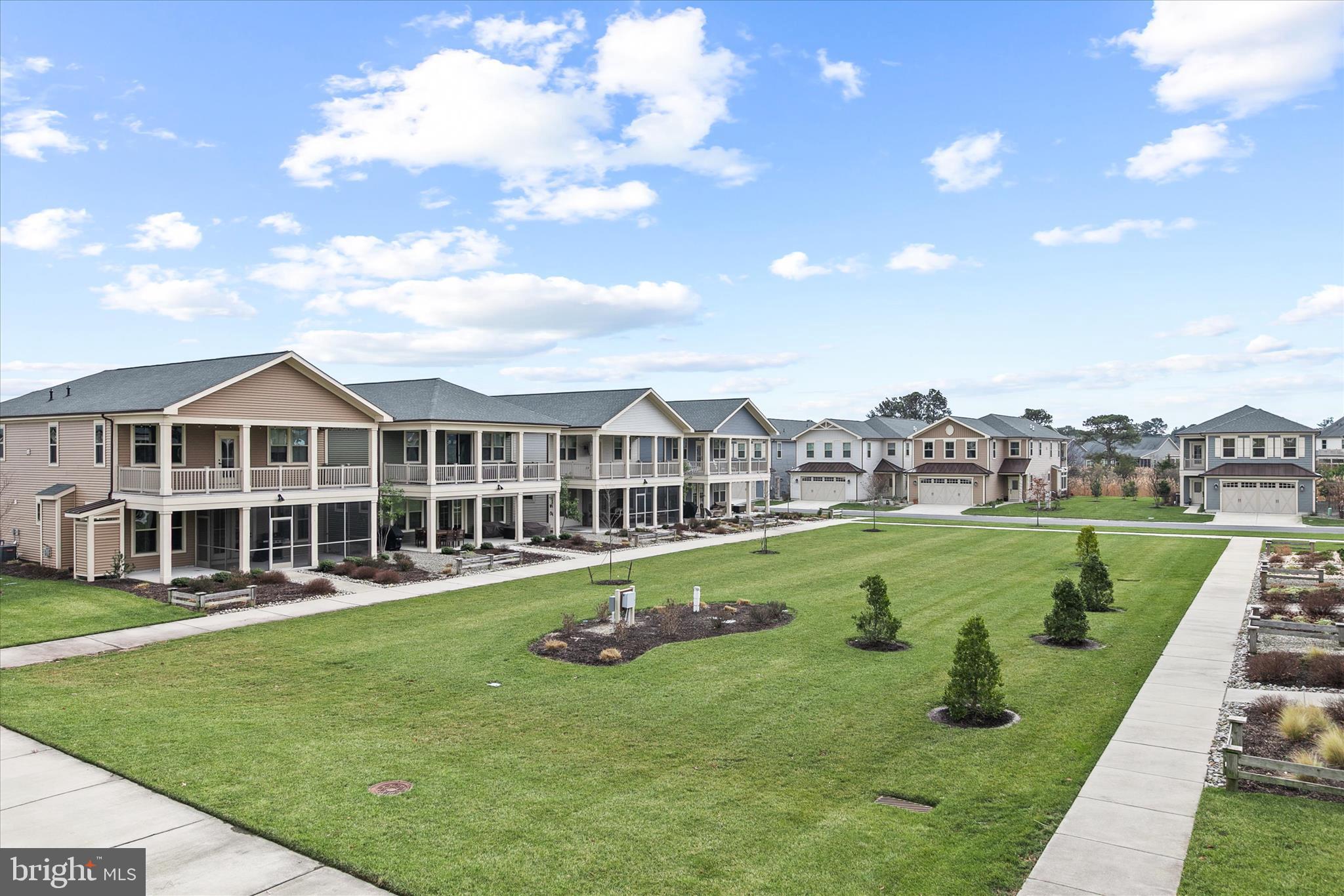 BAY FOREST CLUB - Residential