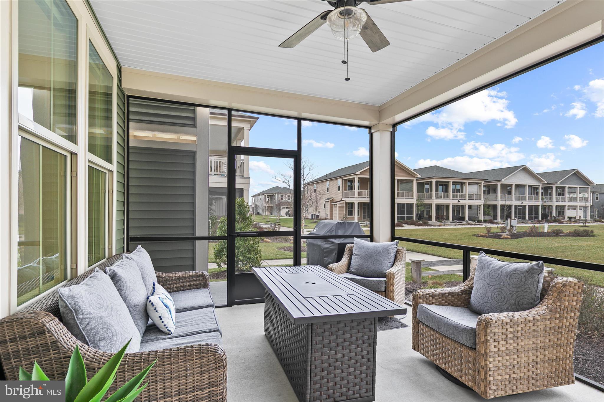 BAY FOREST CLUB - Residential