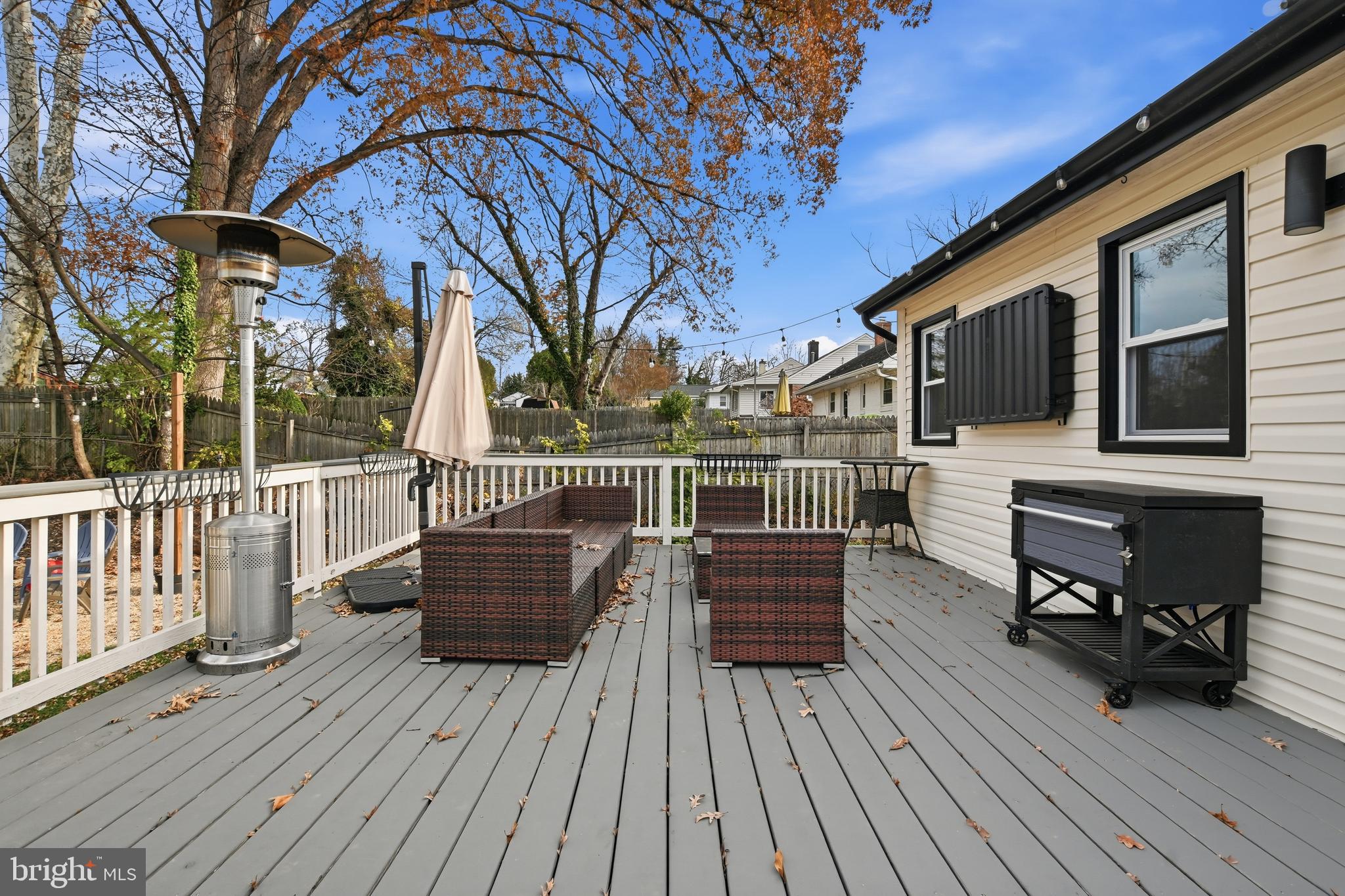 BROYHILL CREST - Residential Lease