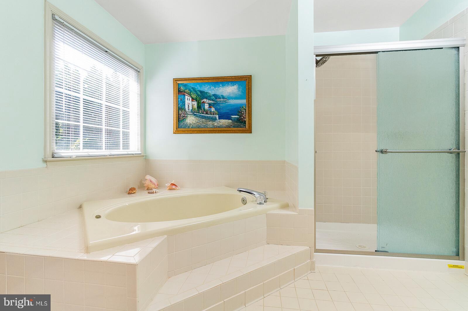 STRATFORD GLEN - Residential