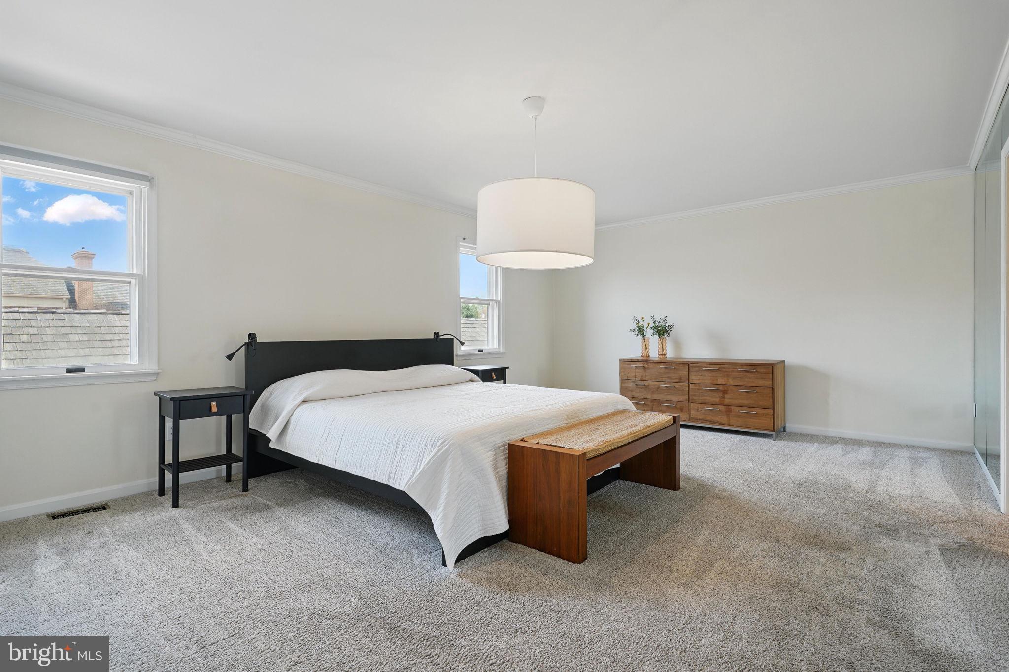 MADISON OF MCLEAN - Residential