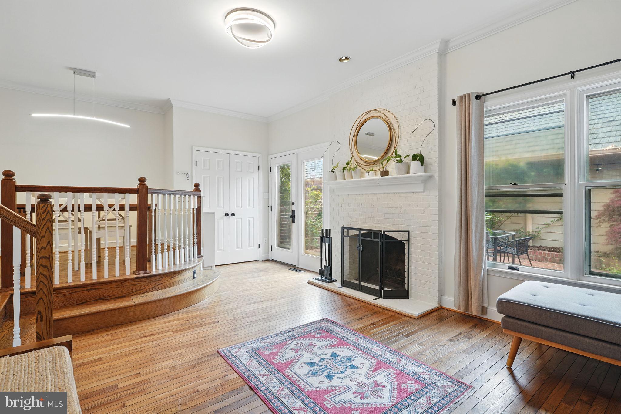 MADISON OF MCLEAN - Residential