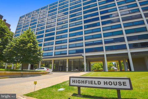 Photo of 4000 N Charles Street #1206, BALTIMORE, MD 21218 (MLS # MDBA2218814)
