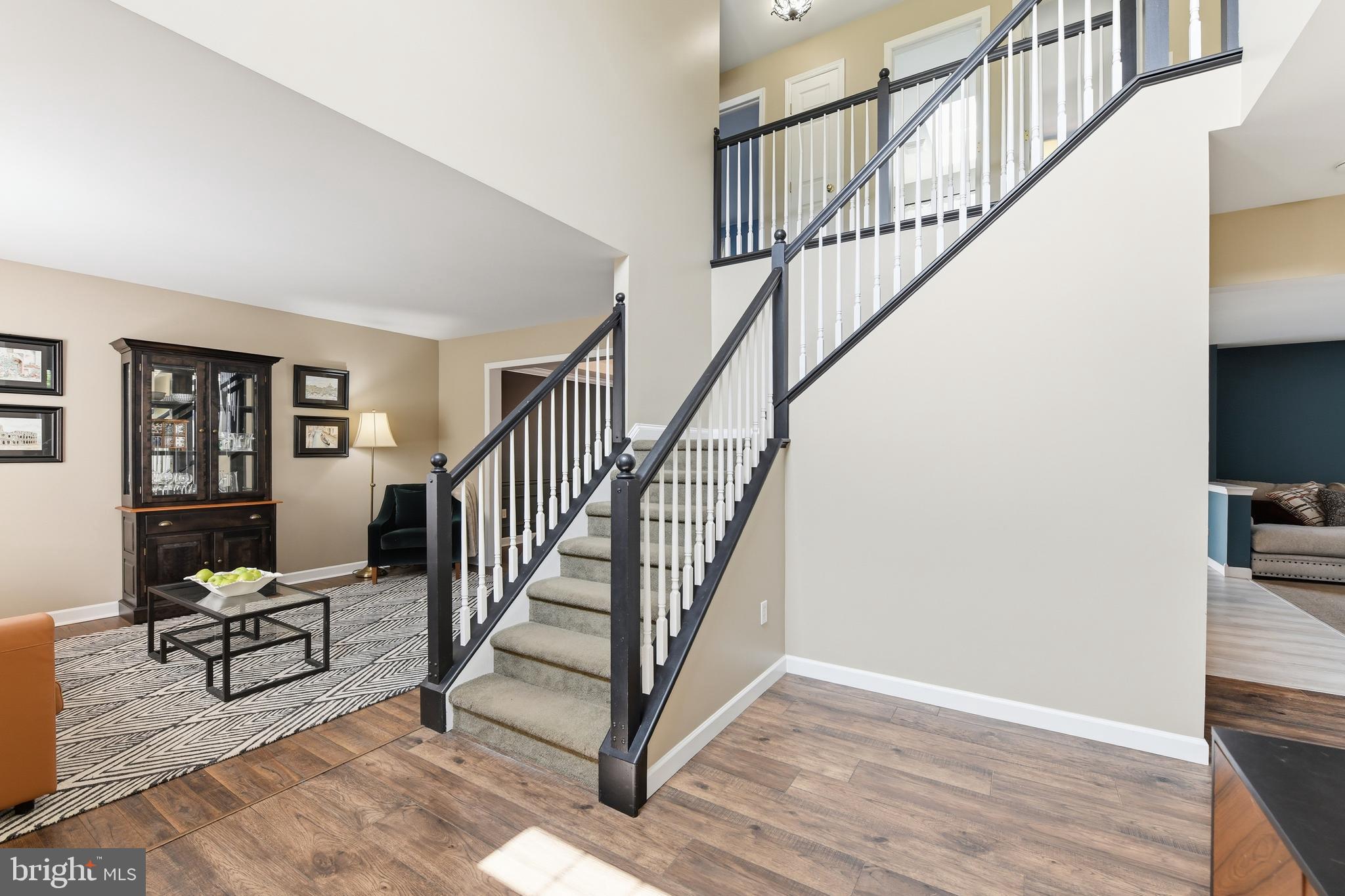 STONE GATE - Residential
