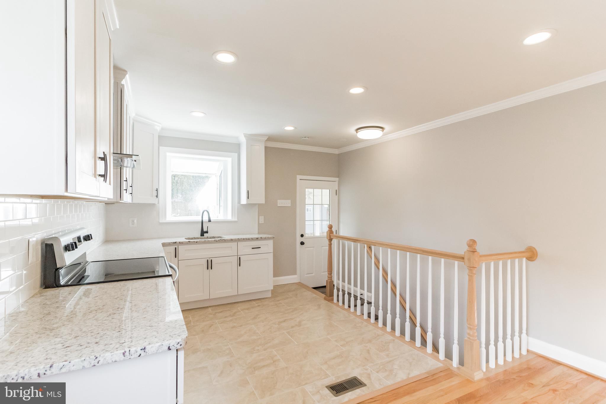 RIVIERA BEACH - Residential