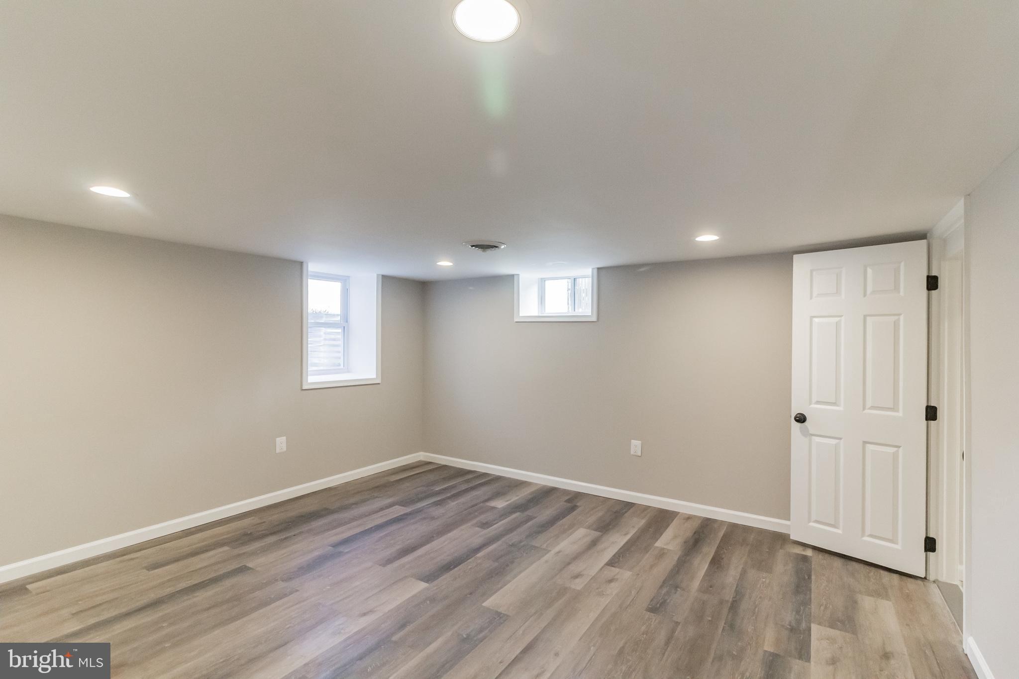 RIVIERA BEACH - Residential