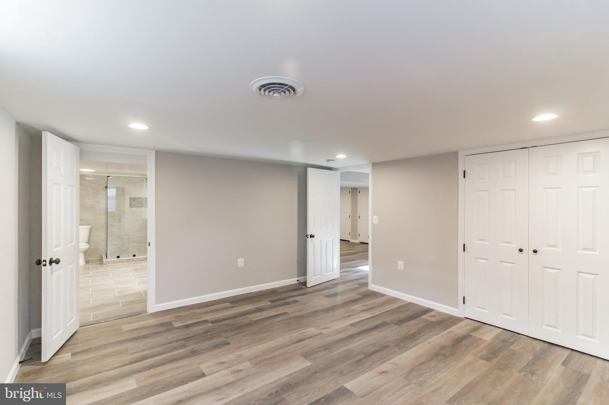 RIVIERA BEACH - Residential