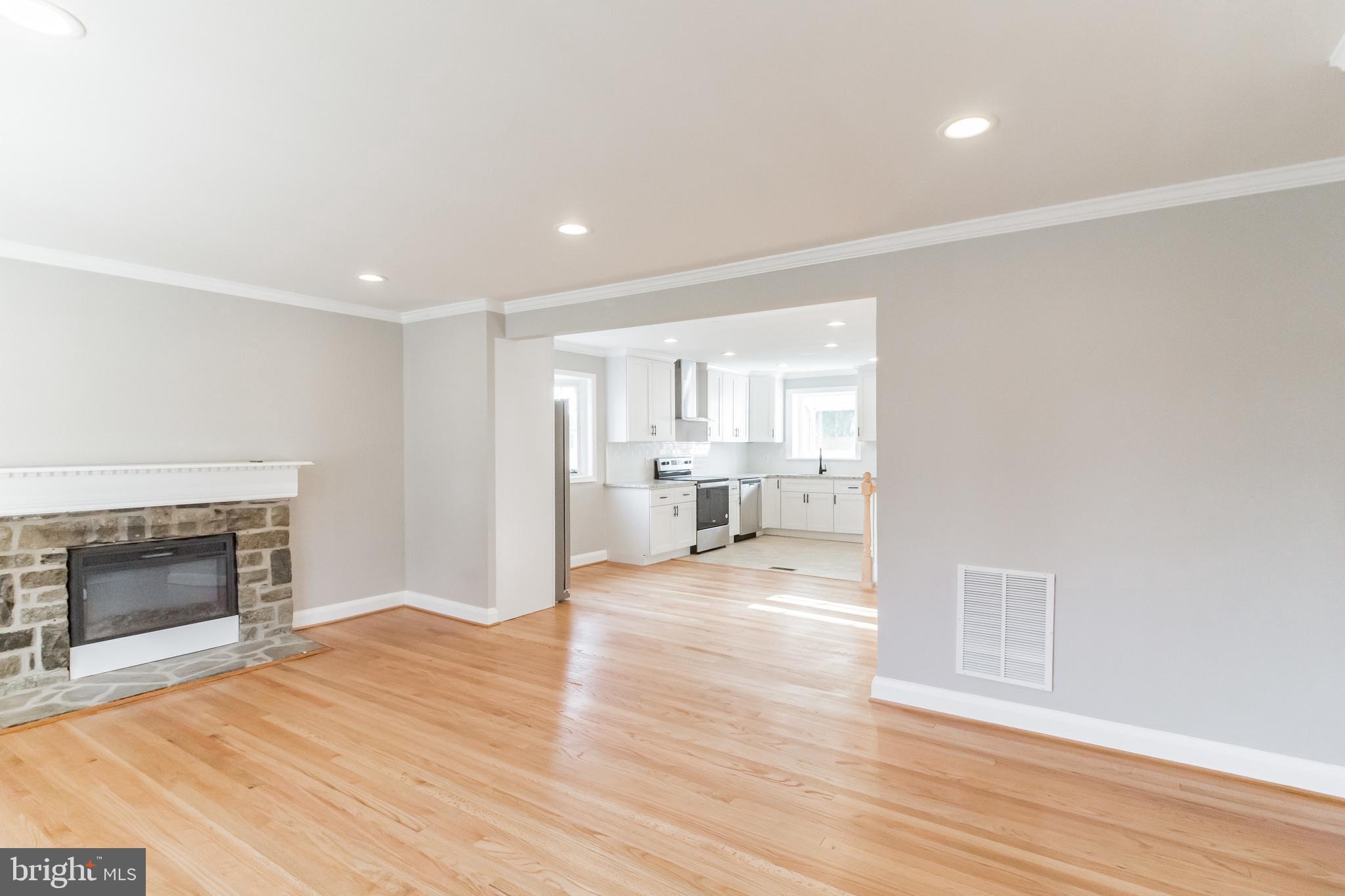 RIVIERA BEACH - Residential