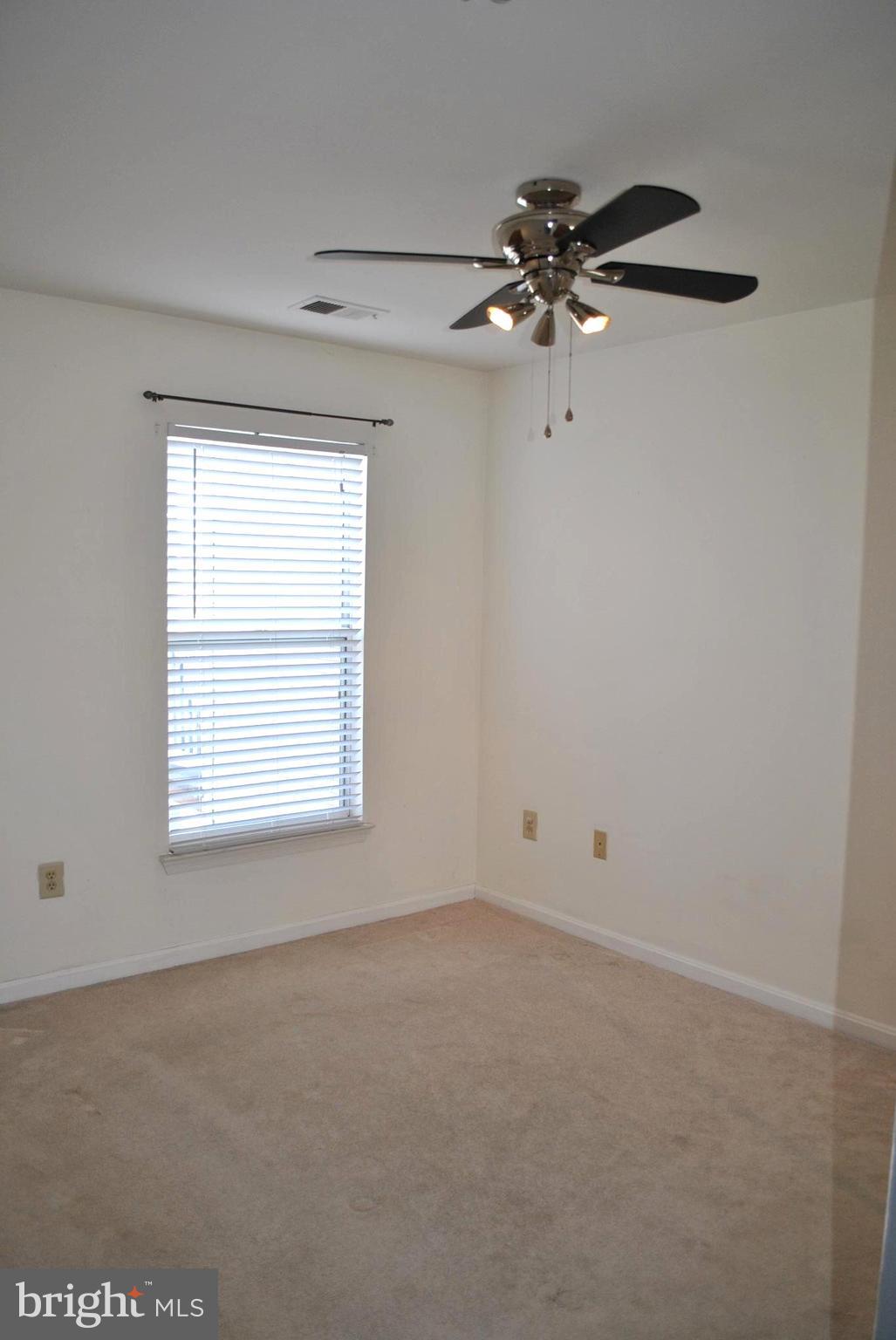 ASHBURN VILLAGE - Residential Lease