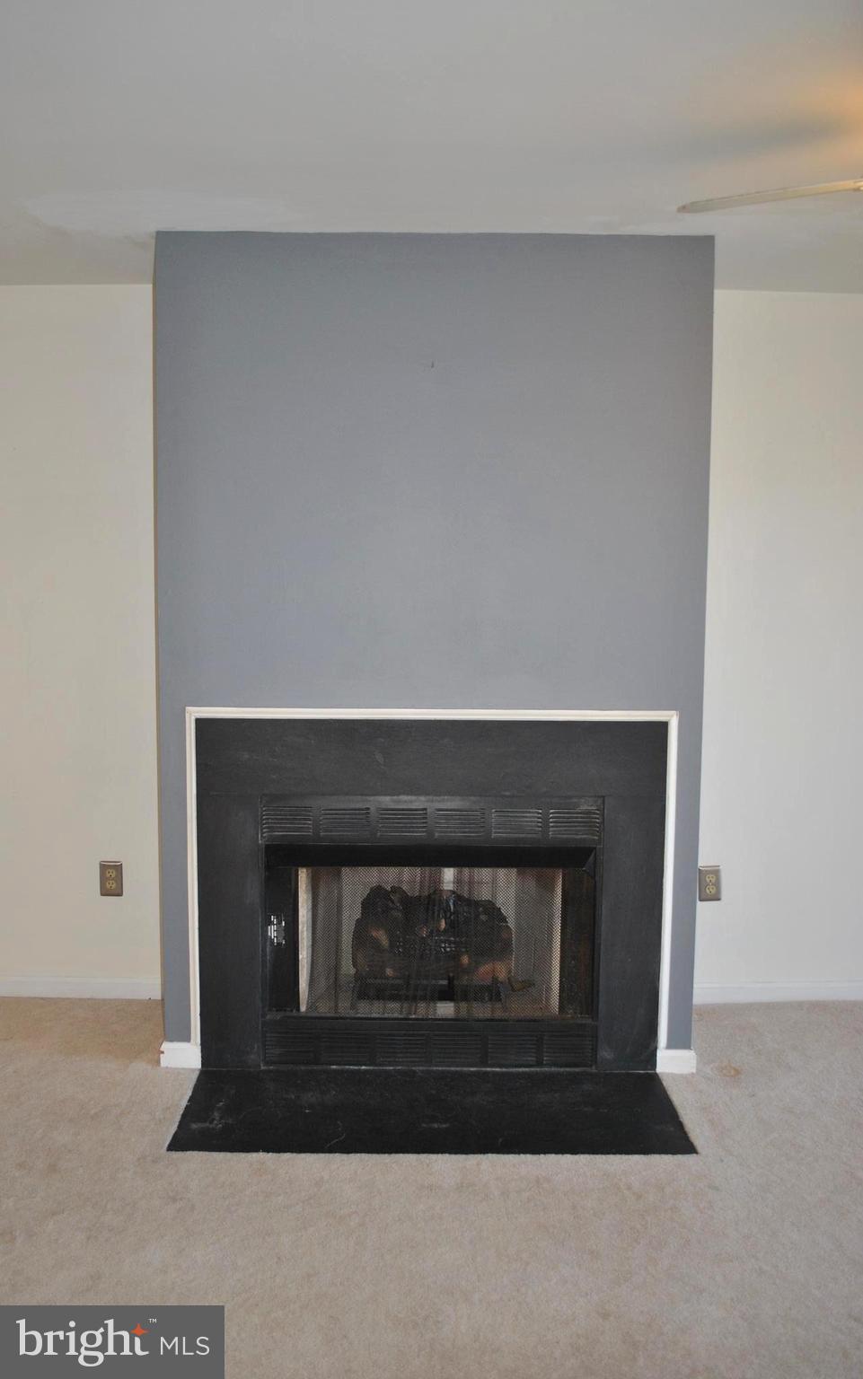 ASHBURN VILLAGE - Residential Lease