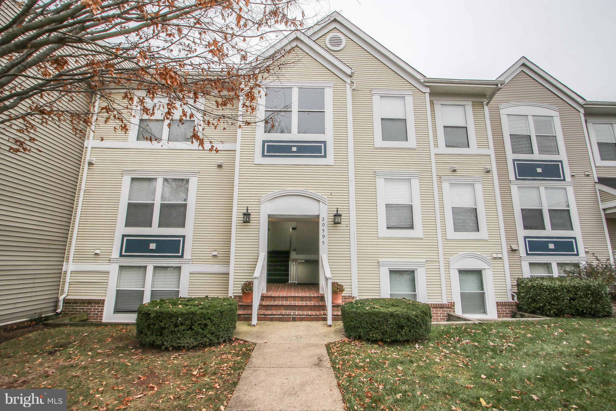 ASHBURN VILLAGE - Residential Lease