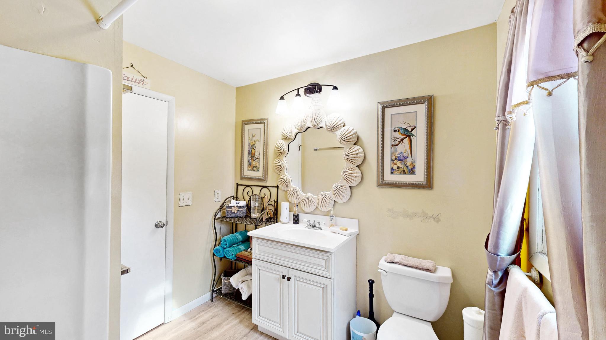 BROOKFIELD - Residential