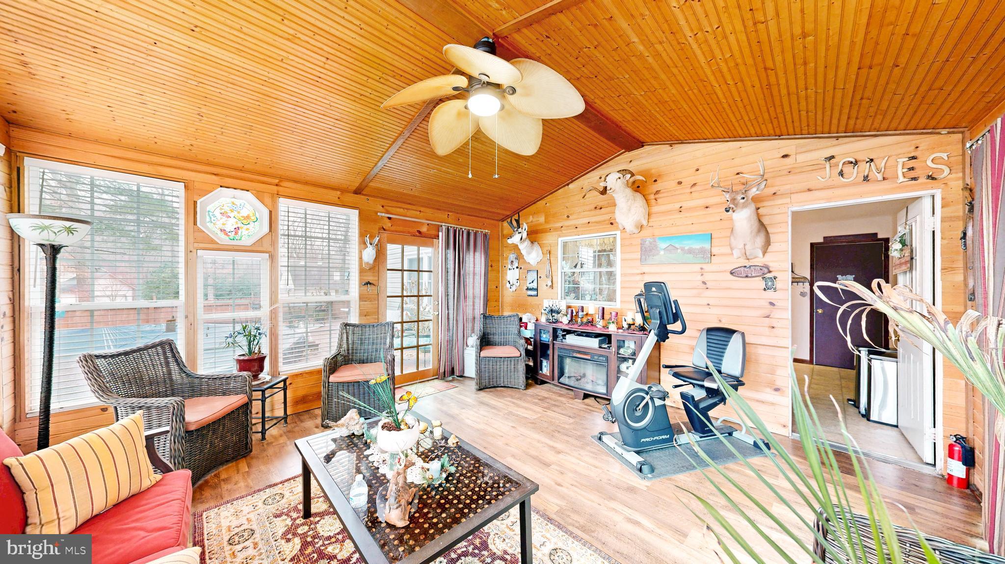 BROOKFIELD - Residential