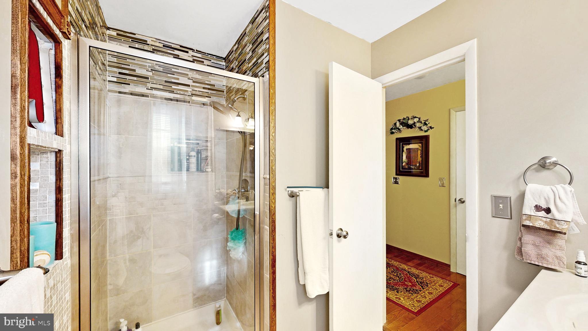 BROOKFIELD - Residential