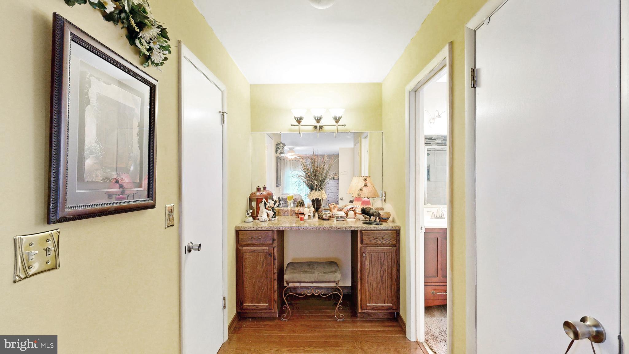 BROOKFIELD - Residential