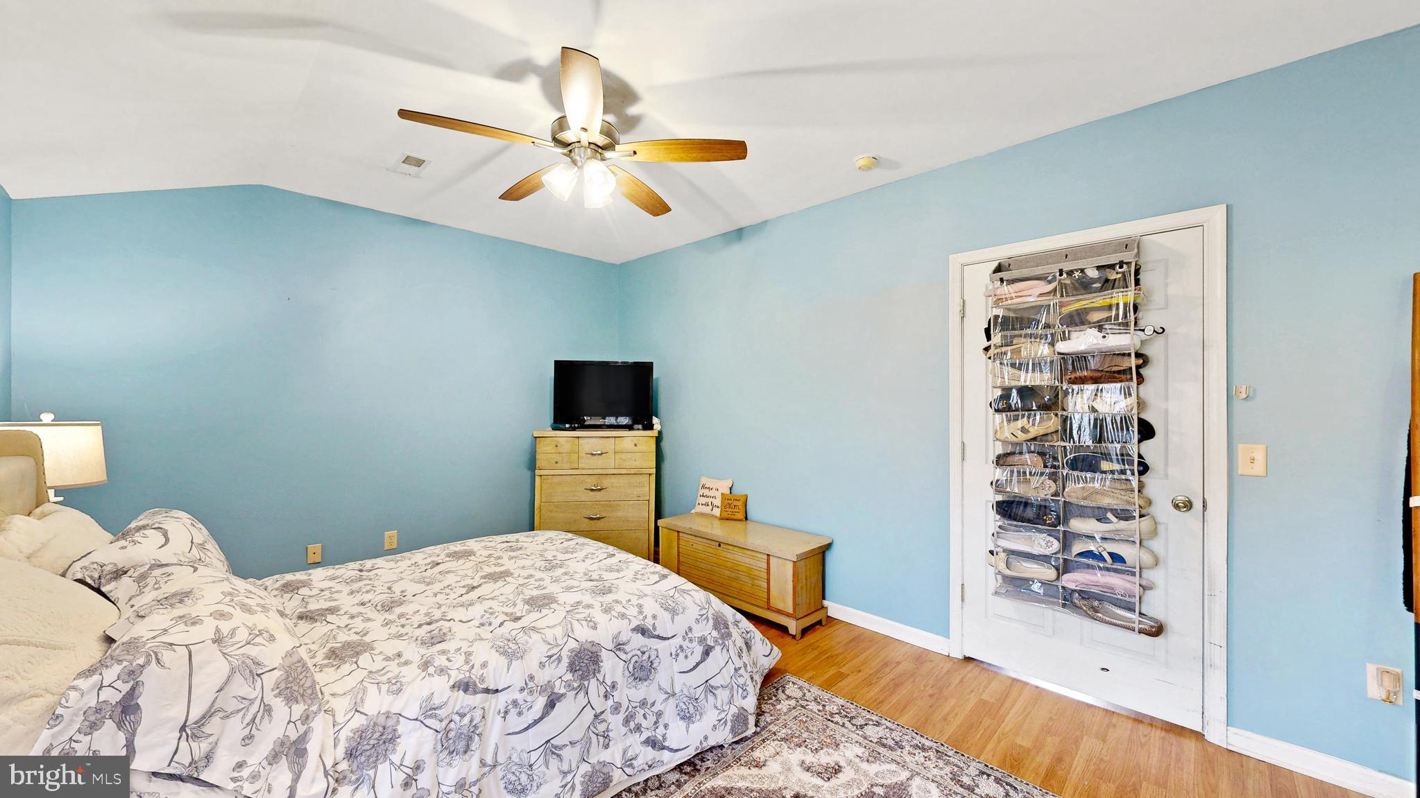 BROOKFIELD - Residential