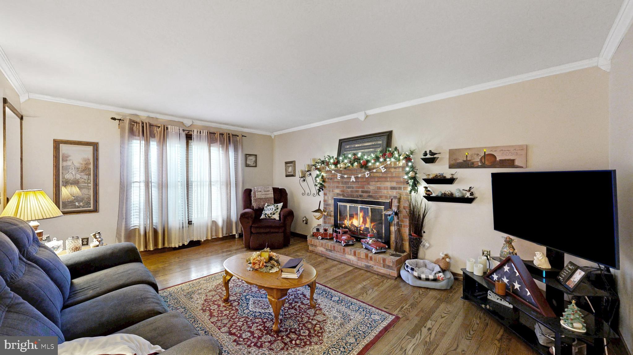 BROOKFIELD - Residential