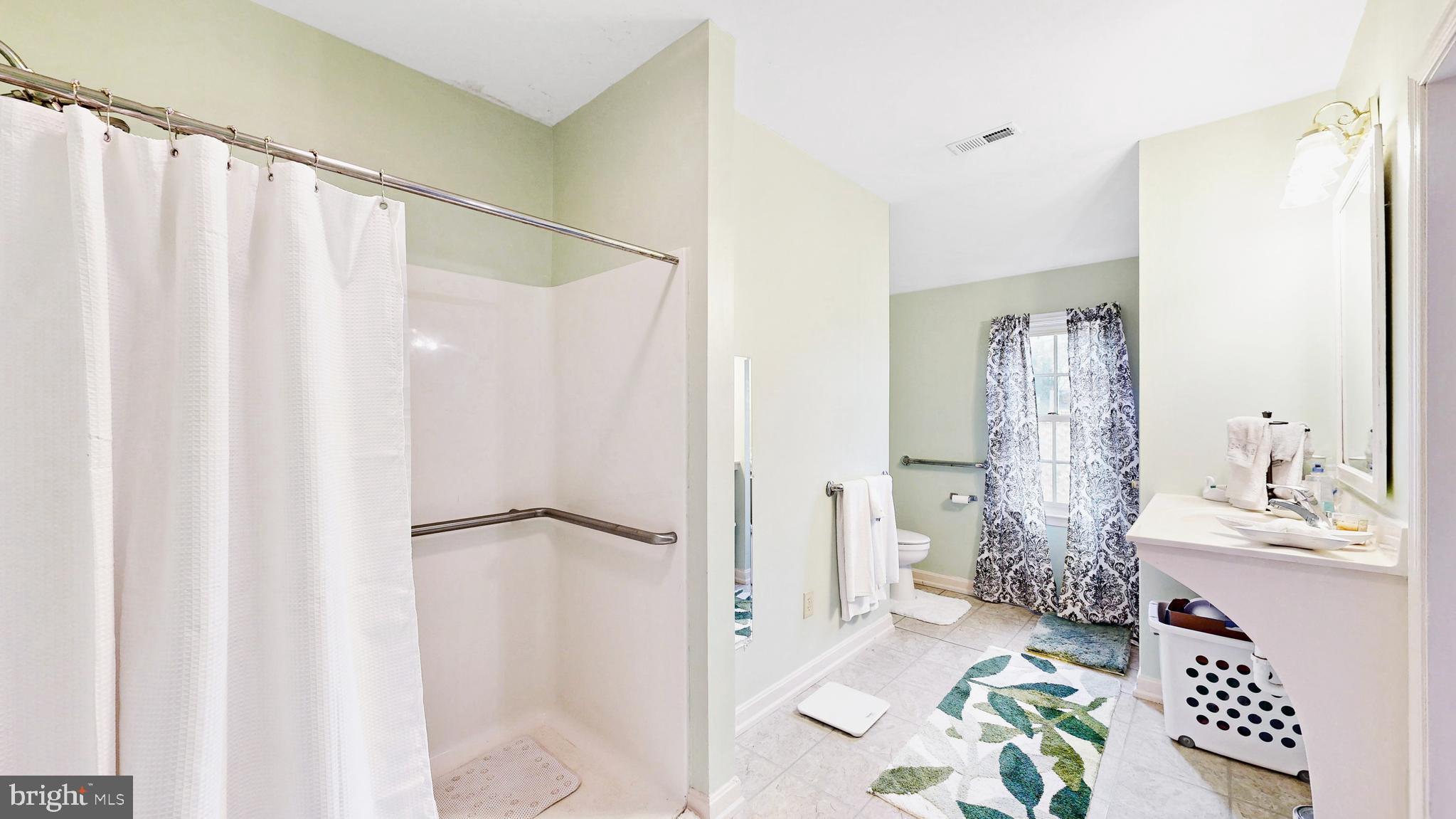 BROOKFIELD - Residential