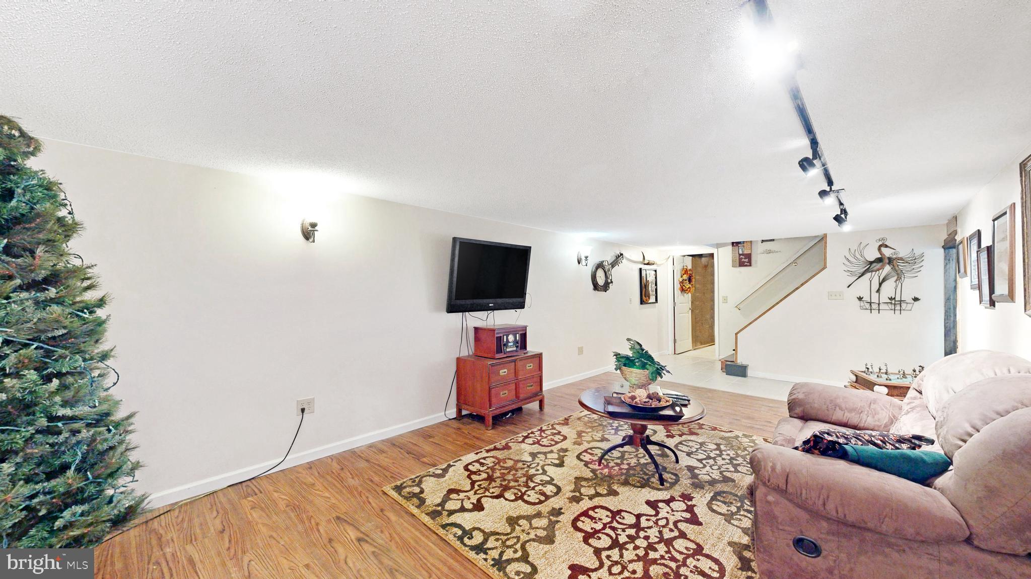 100 BROOKFIELD DRIVE