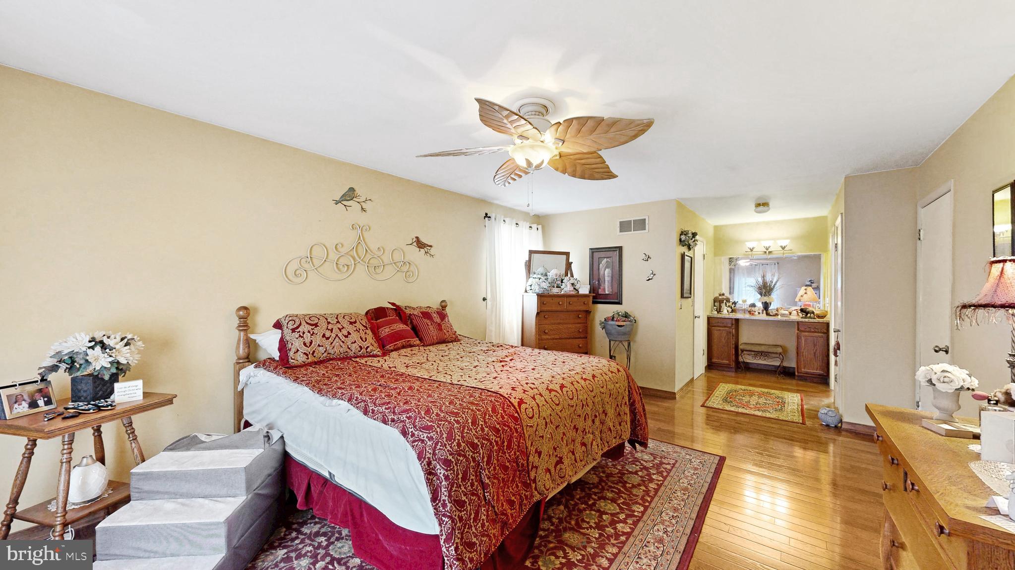 BROOKFIELD - Residential