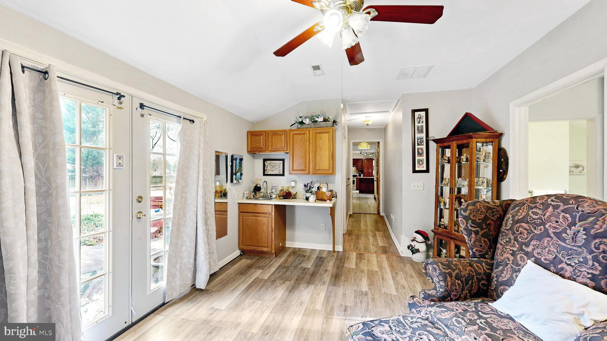 BROOKFIELD - Residential