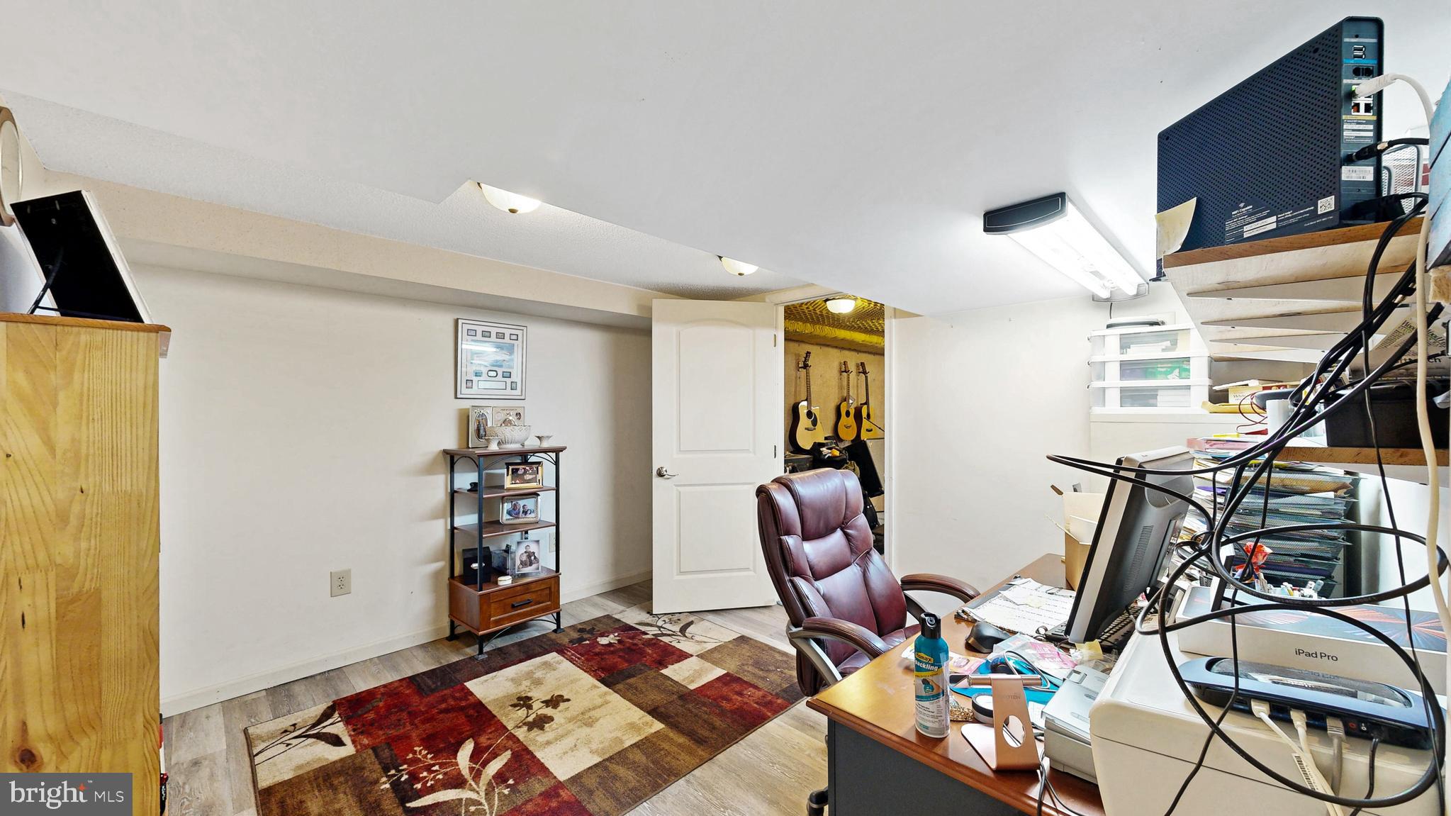 BROOKFIELD - Residential