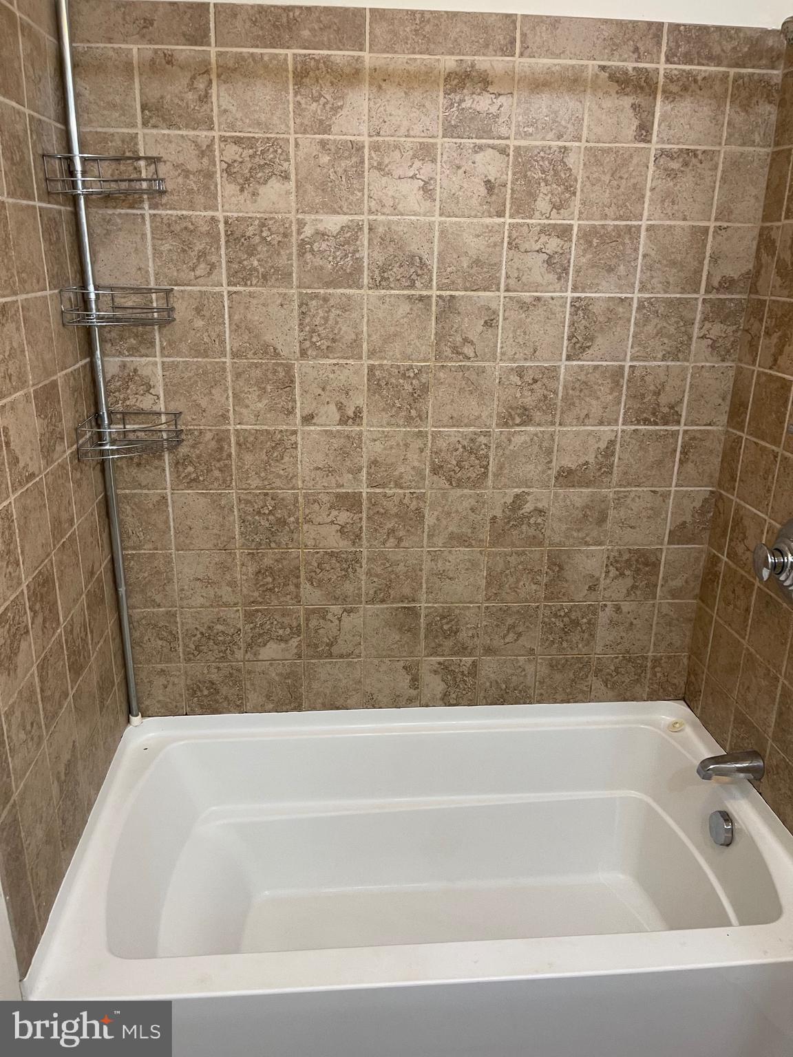 WOODBRIDGE CENTER - Residential