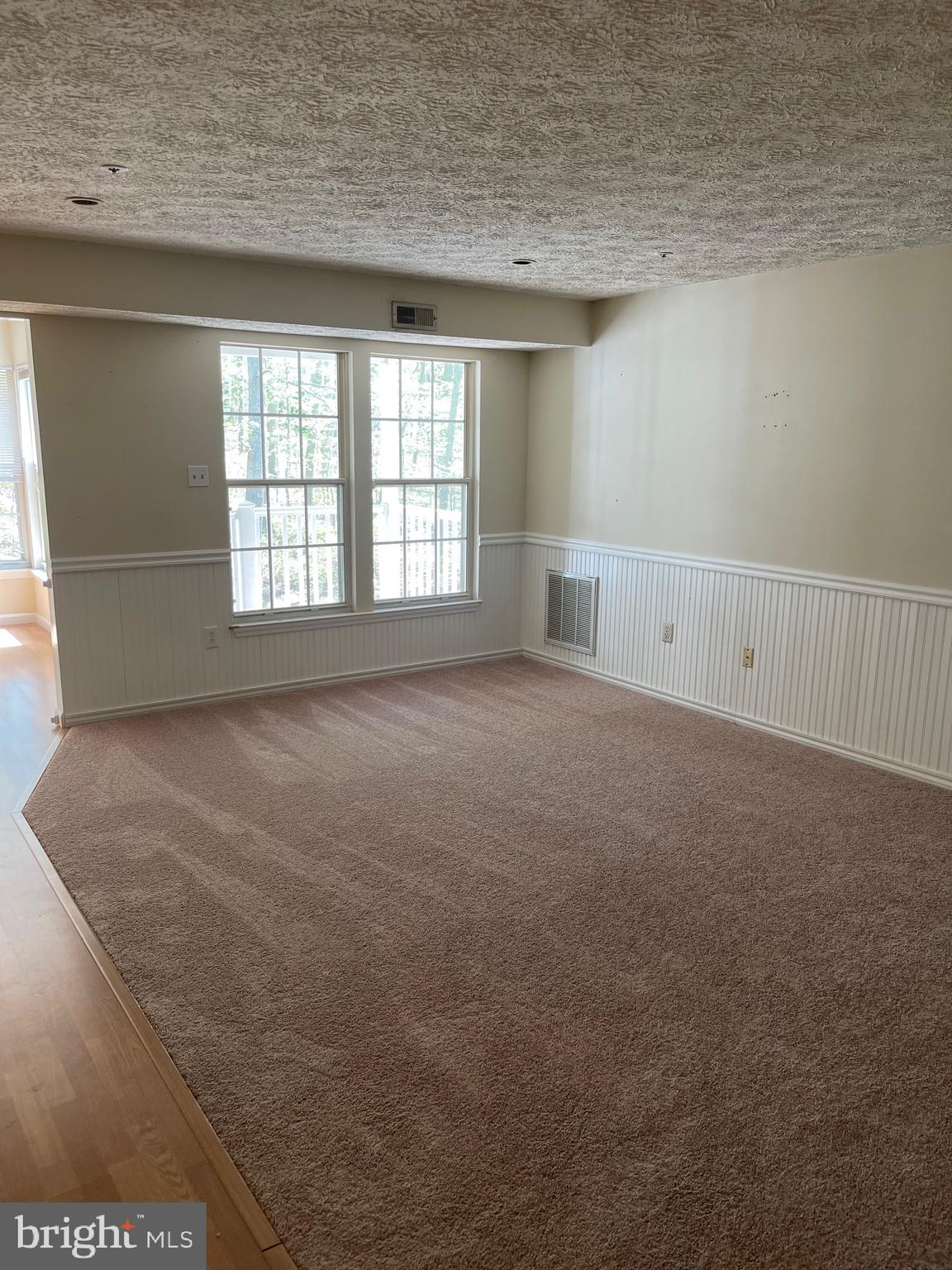 WOODBRIDGE CENTER - Residential