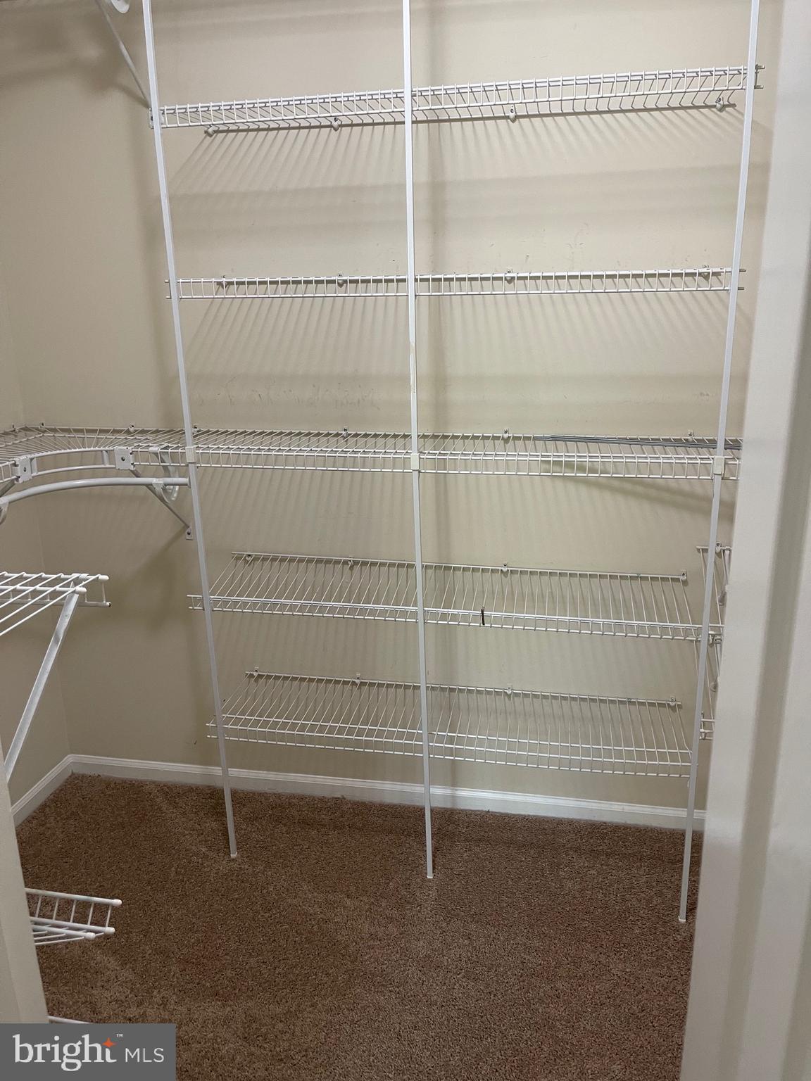 WOODBRIDGE CENTER - Residential