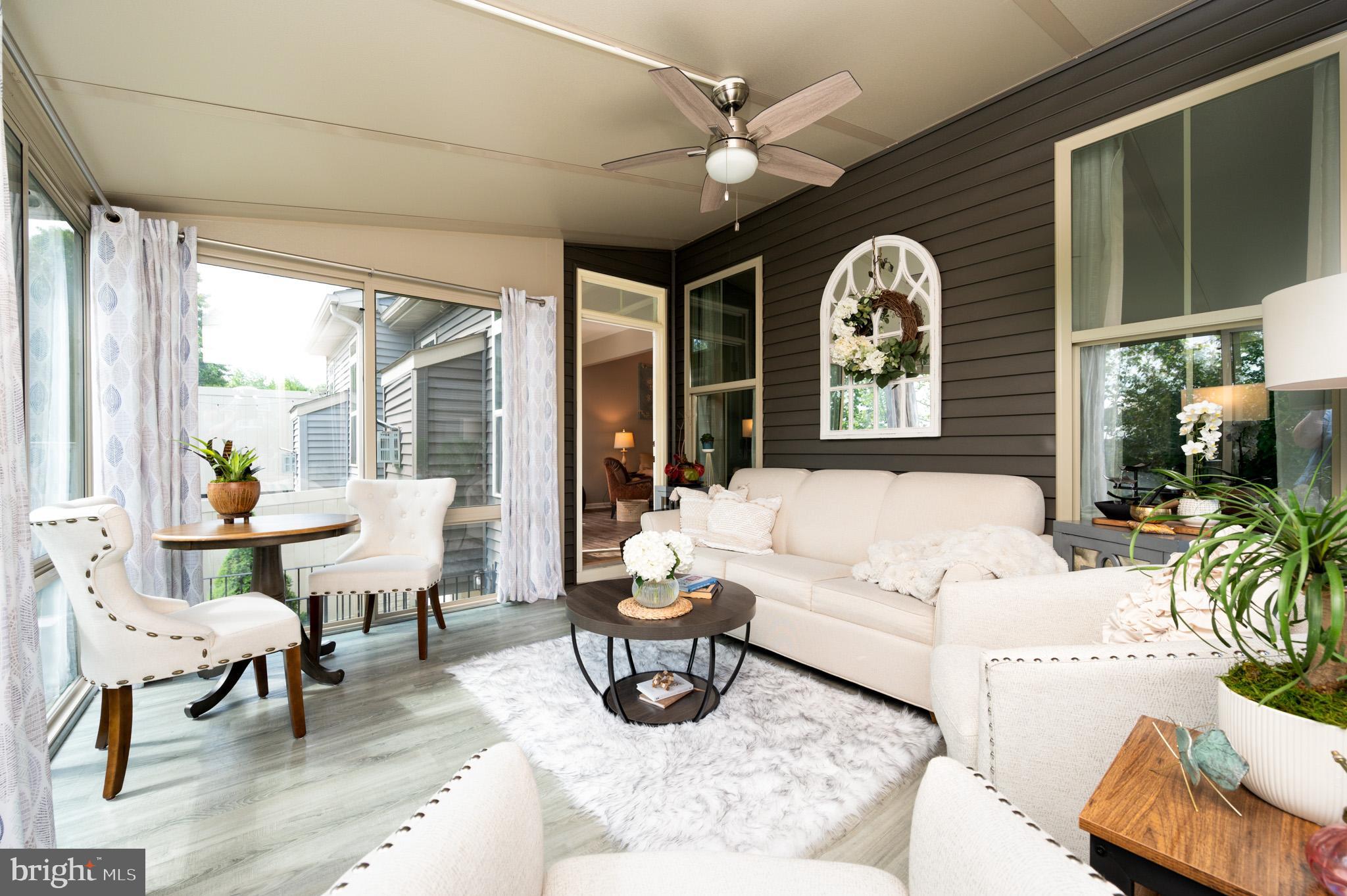 PONDVIEW - Residential