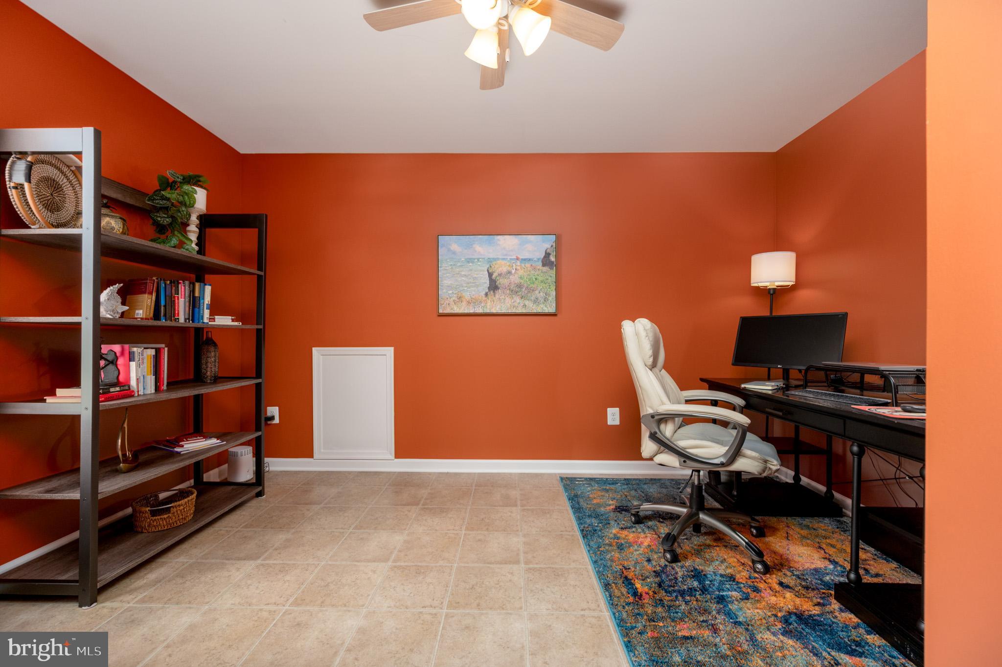PONDVIEW - Residential