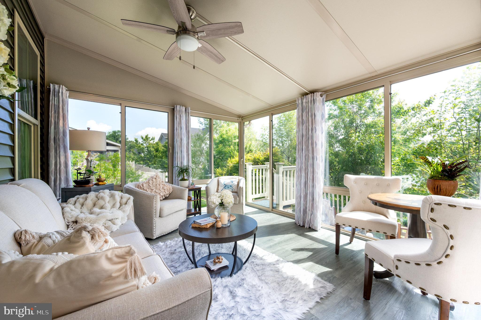 PONDVIEW - Residential