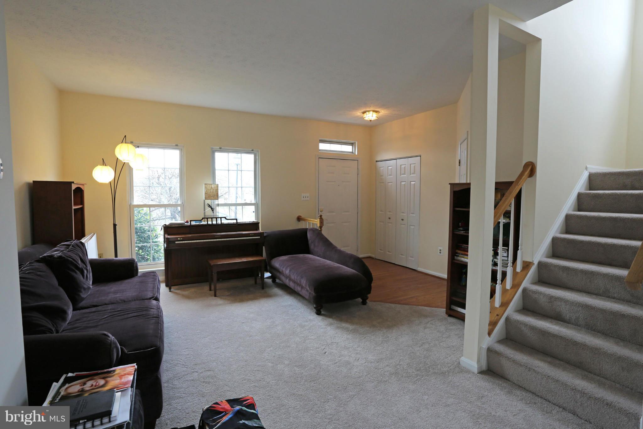 FAIRVIEW SQUARE - Residential