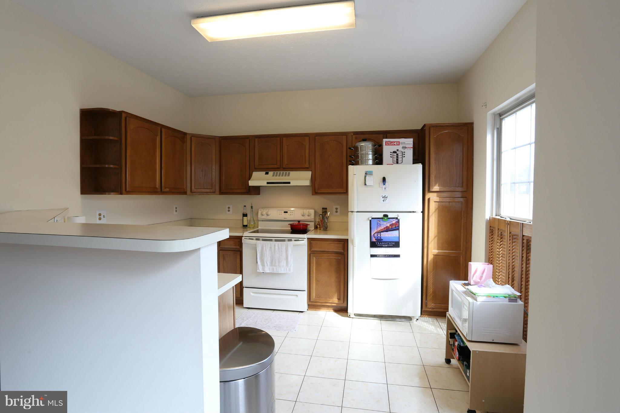 FAIRVIEW SQUARE - Residential