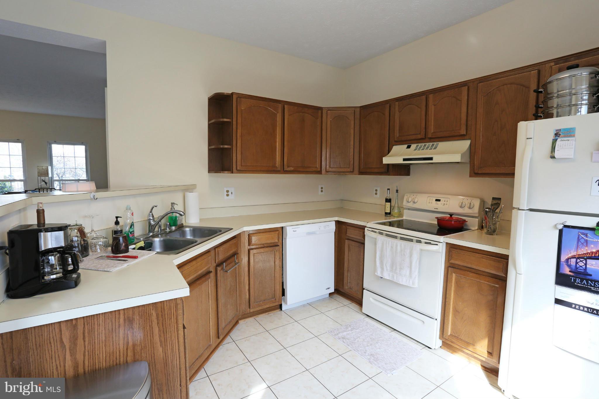 FAIRVIEW SQUARE - Residential