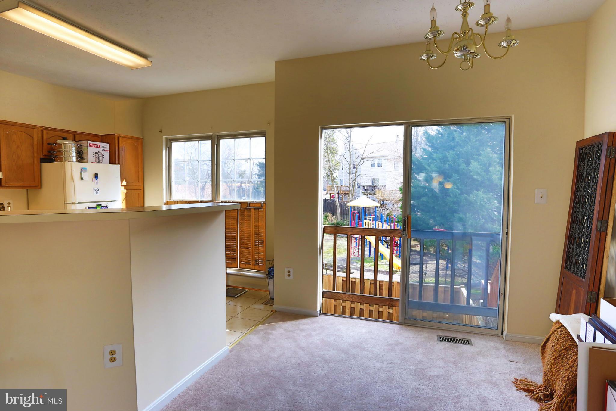 FAIRVIEW SQUARE - Residential