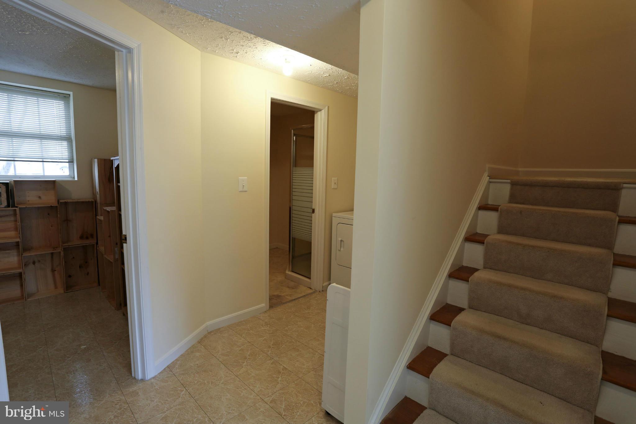 FAIRVIEW SQUARE - Residential