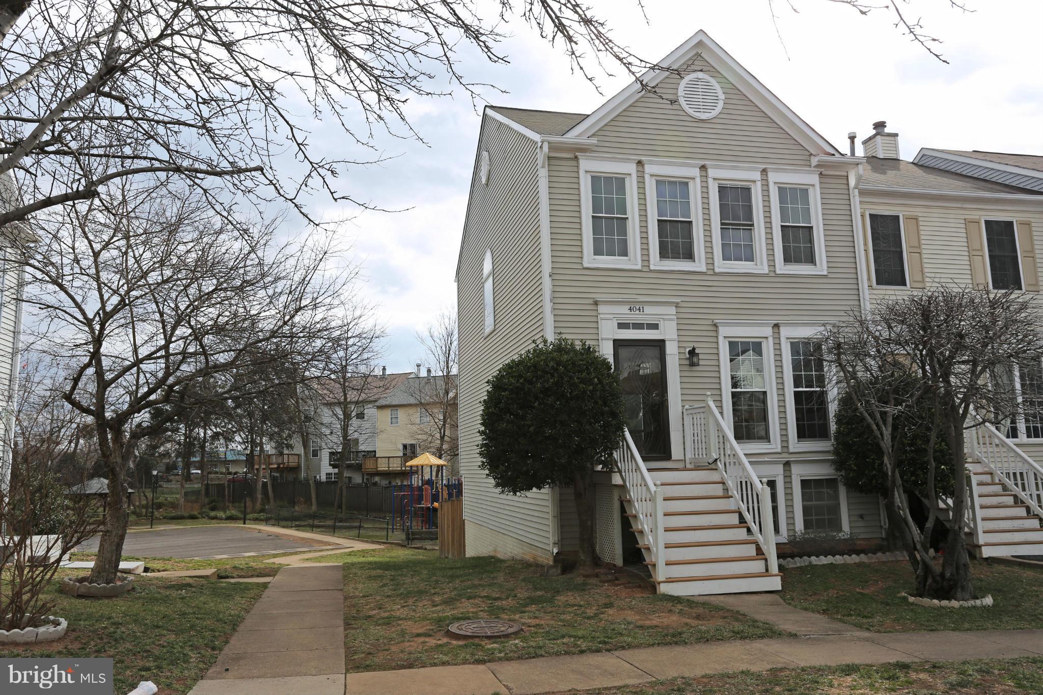 FAIRVIEW SQUARE - Residential