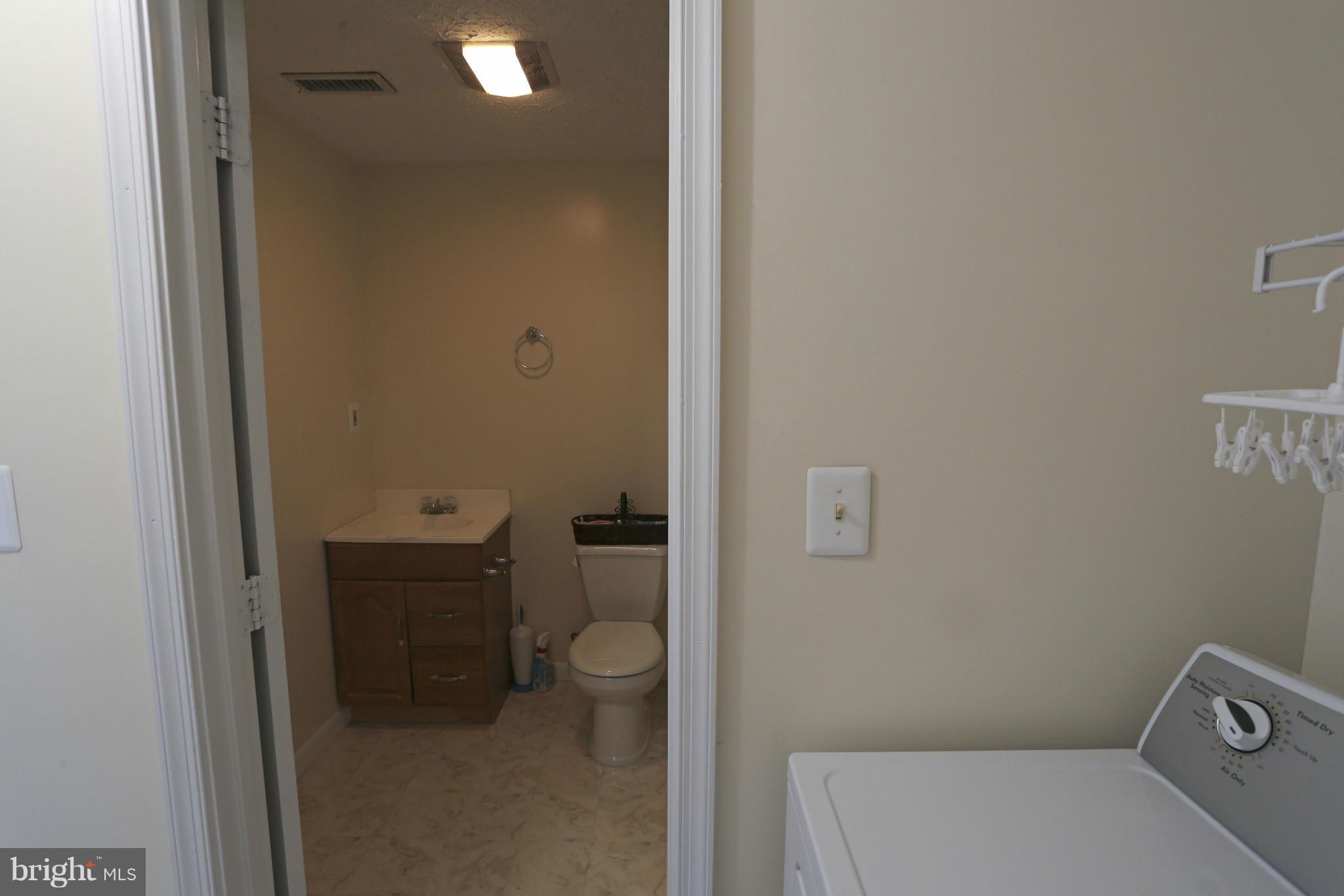 FAIRVIEW SQUARE - Residential